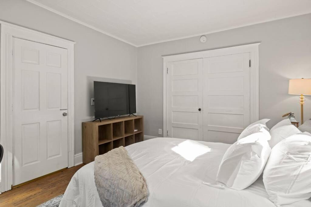 Beautiful One Bed In Lovely Park Ave Neighborhood Rochester Luaran gambar